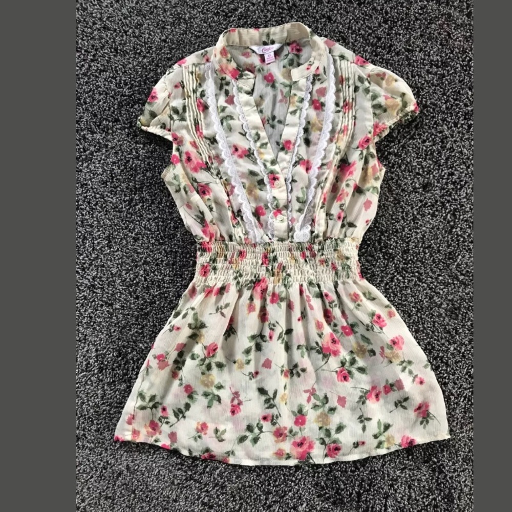 EUC candies Sheer V neck blouse top